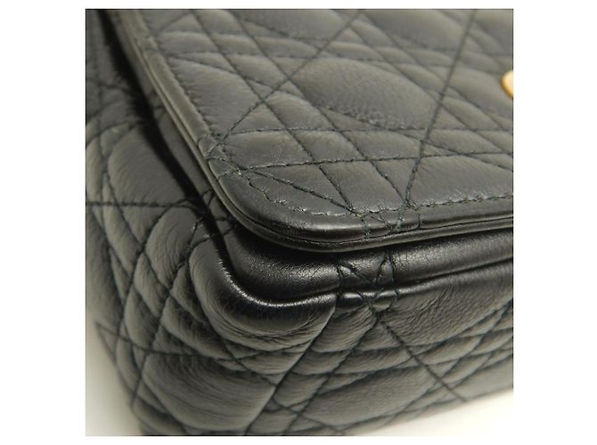 Borsa a Spalla Caro Medium Cannage di Christian Dior Nero - vista 14