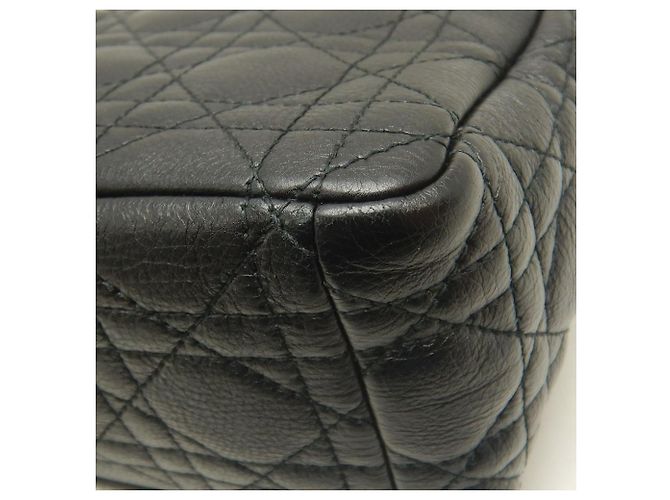 Borsa a Spalla Caro Medium Cannage di Christian Dior Nero - vista 17