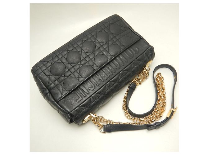 Borsa a Spalla Caro Medium Cannage di Christian Dior Nero - vista 4