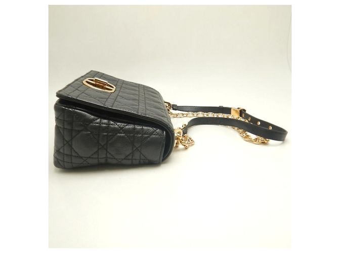 Borsa a Spalla Caro Medium Cannage di Christian Dior Nero - vista 6