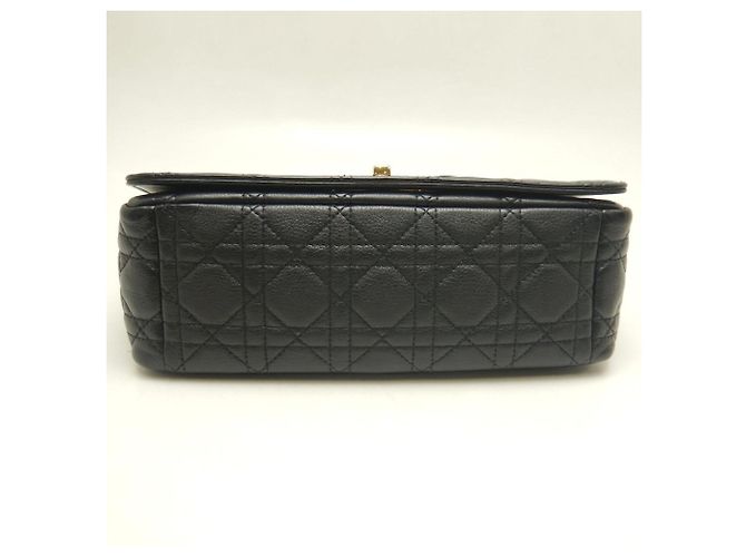 Borsa a Spalla Caro Medium Cannage di Christian Dior Nero - vista 7