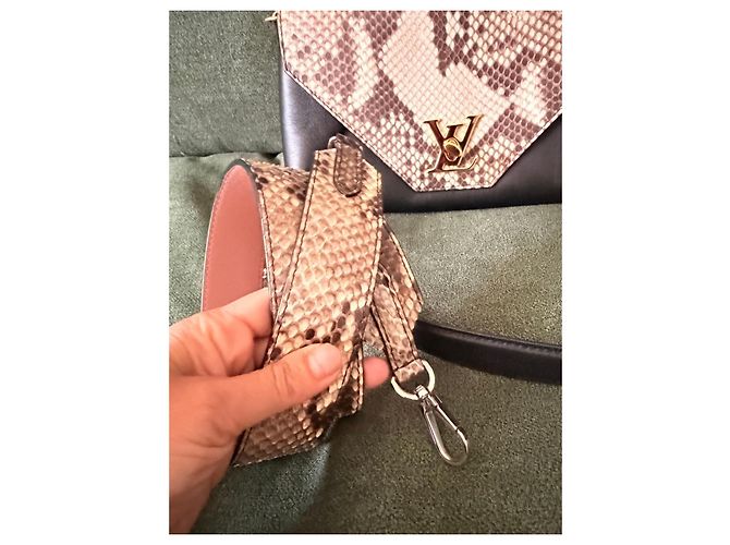 Borsa a mano Louis Vuitton in pelle nera Nero - vista 7