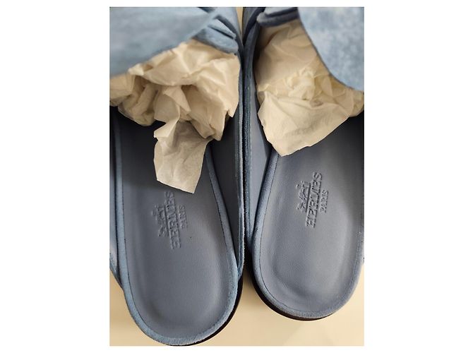 Mule in suede blu cielo di Hermès - vista 7