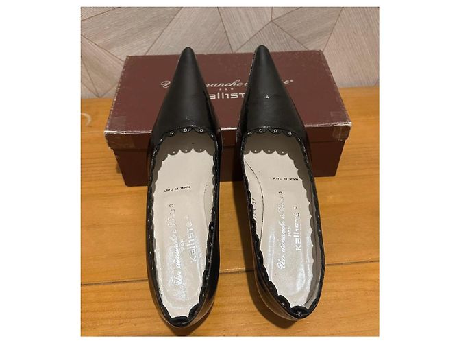 Autre Marque Schwarze Lackleder-Pumps - Ansicht 4