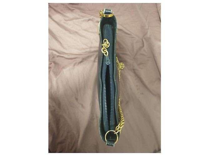 Modello conosciutissimo tra i classici di casa Gucci, numero brevetto 36283 Blu scuro - vista 3