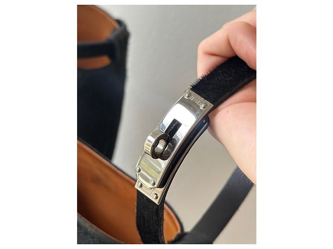 Botas altas de pelo de pony negro Hermès con herrajes de paladio - vista 5