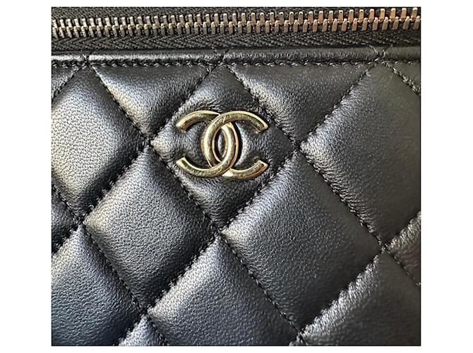 Vanity Beauty Case Chanel in Pelle di Agnello Nera Nero - vista 5