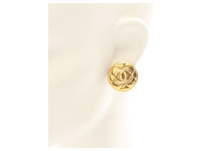 Orecchini placcati oro matelassé Chanel Coco Mark D'oro - vista 4