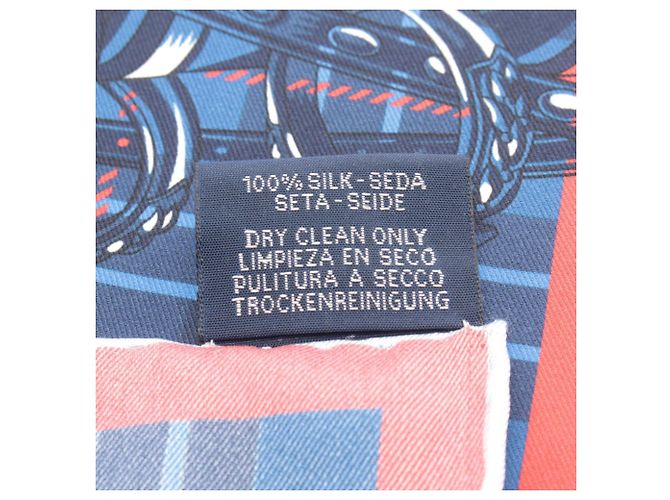 Foulard Hermès Petit Carré 45 Cheval Punk Bianco Rosso Blu - vista 3