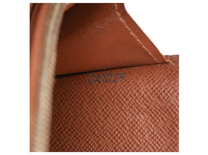 Billetera bi-fold Alexandra Monogram Louis Vuitton Castaño - vista 7