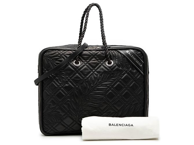 Blanket Bolsa quadrada média em couro de cordeiro acolchoado preto da Balenciaga - vista 7