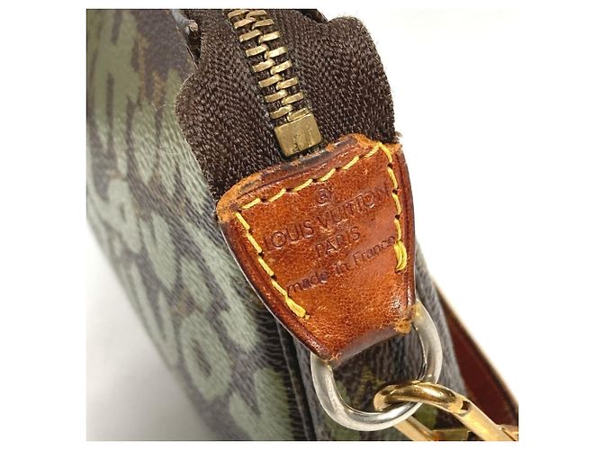 Pochette Accesorios Monogram Graffiti Louis Vuitton Castaño Caqui - vista 11