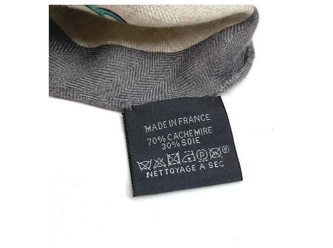 Silk In Hermès Hermes Jungle Love Triangle Géant Shawl Brown Multiple colors - view 15