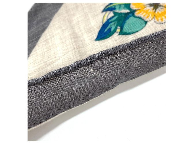 Silk In Hermès Hermes Jungle Love Triangle Géant Shawl Brown Multiple colors - view 16