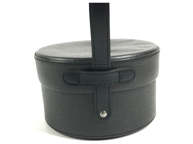Borsa a mano in pelle Taiga Louis Vuitton Nero - vista 3