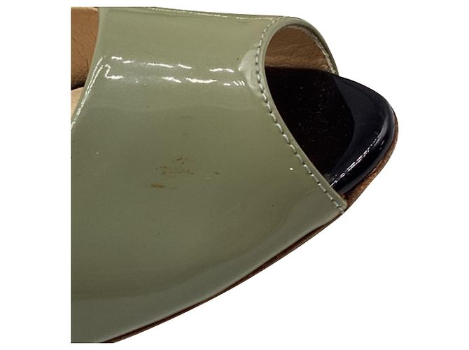 Giuseppe Zanotti Wedge Peep Toe Pumos in pelle verniciata verde - vista 10