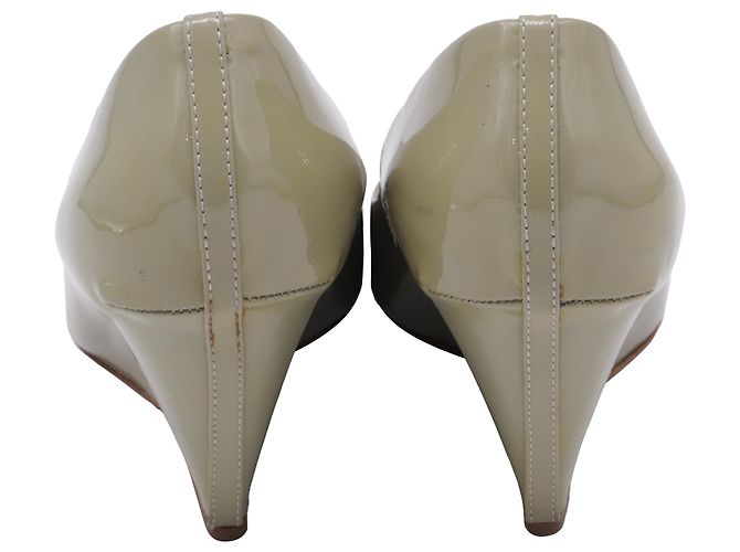 Giuseppe Zanotti Wedge Peep Toe Pumos in pelle verniciata verde - vista 5