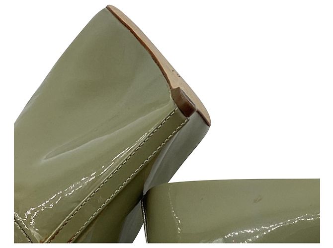 Giuseppe Zanotti Wedge Peep Toe Pumos in pelle verniciata verde - vista 9