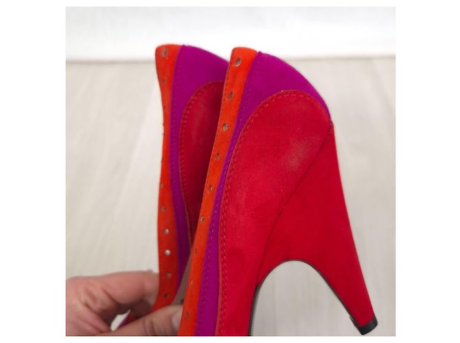 Miu Miu High Heels aus Wildleder Rot Dunkelviolett - Ansicht 5