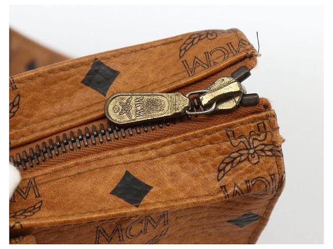 Borsa a Spalla MCM Vicetos Logogram in Pelle PVC Marrone Oro Auth 172152 D'oro - vista 14