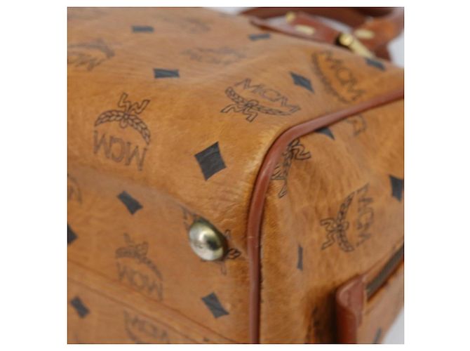 Borsa Boston Vicetos Logogram MCM in pelle PVC marrone e oro Auth BA11007 D'oro - vista 10