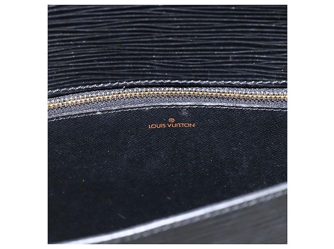 LOUIS VUITTON Borsa a Spalla Epi Saint Cloud GM Nera M52192 LV Auth ep13601 Nero - vista 22