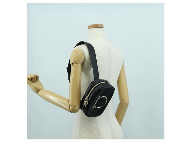 Borsa a vita Gancini in pelle nera e oro Auth ARZ136V di Salvatore Ferragamo - vista 24