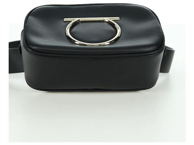 Borsa a vita Gancini in pelle nera e oro Auth ARZ136V di Salvatore Ferragamo - vista 5