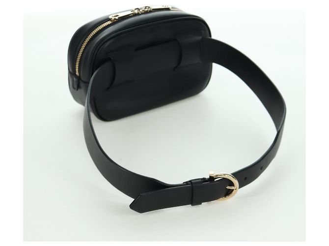 Borsa a vita Gancini in pelle nera e oro Auth ARZ136V di Salvatore Ferragamo - vista 7