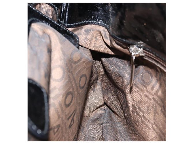 Borsa a mano Gancini in pelle nera e argento di Salvatore Ferragamo Auth BA10955 Nero - vista 19