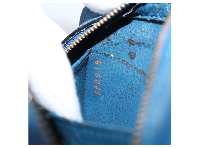 LOUIS VUITTON Pochette Dauphine PM Epi Blu M48445 LV Auth ep13675 - vista 12