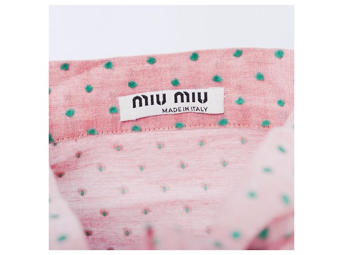 Blusa Miu Miu Rosa com Bolinhas Verdes e Laço no Pescoço - vista 7