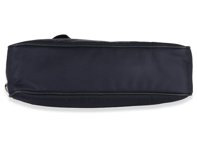Borsa a Spalla Prada in Re-Nylon Blu e Rifiniture in Pelle Saffiano - vista 5