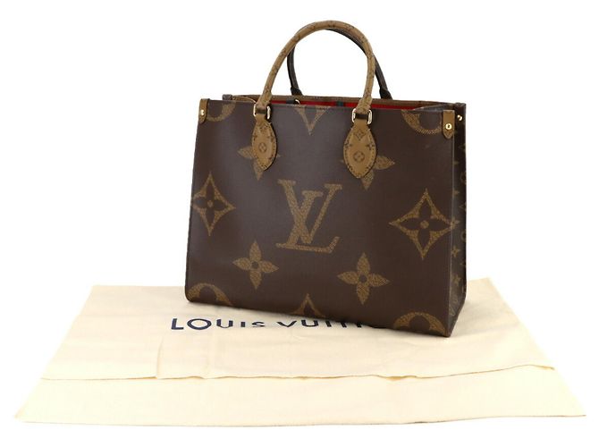 Borsa Onthego MM Monogramma Gigante Louis Vuitton - vista 2