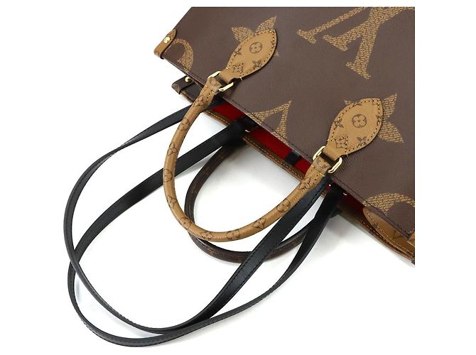 Borsa Onthego MM Monogramma Gigante Louis Vuitton - vista 5