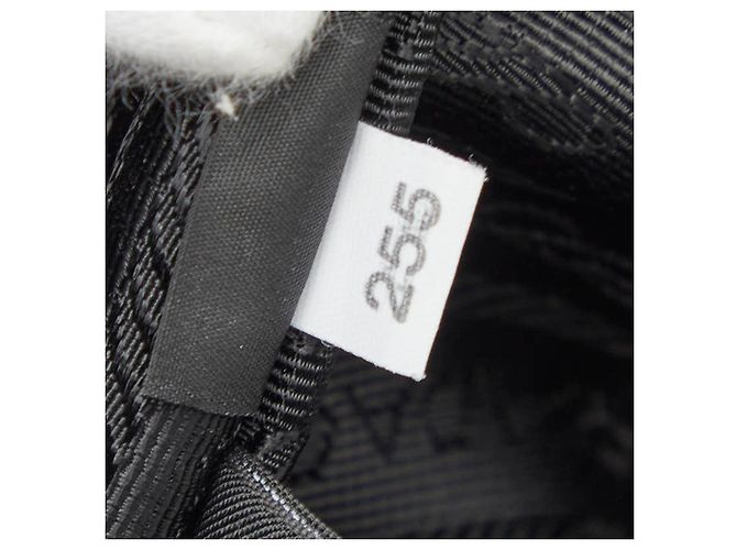 Saffiano Borsa a spalla Re-Edition 2005 in Re-Nylon di Prada Nero - vista 10