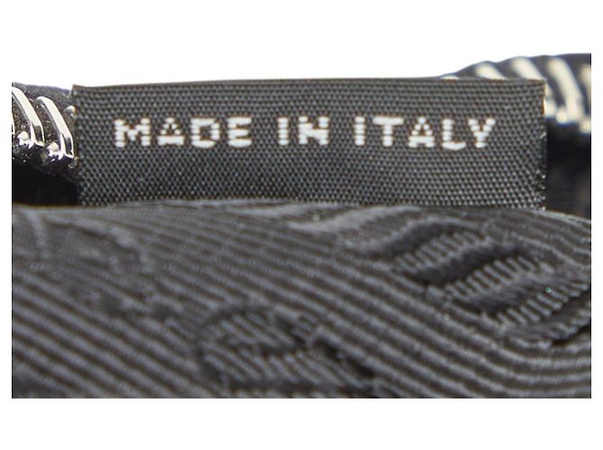 Saffiano Borsa a spalla Re-Edition 2005 in Re-Nylon di Prada Nero - vista 11