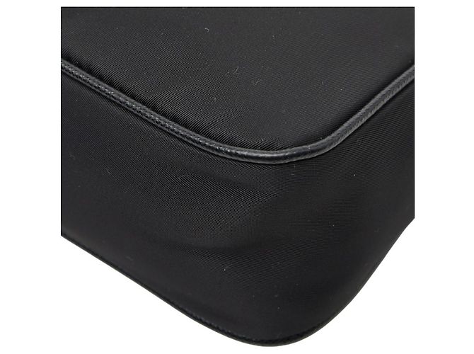 Saffiano Borsa a spalla Re-Edition 2005 in Re-Nylon di Prada Nero - vista 6