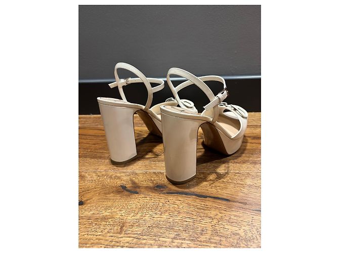 Sandali a piattaforma Vlogo di Valentino Garavani Beige - vista 7