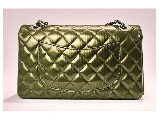 Timeless Chanel Medium Double Flap Tasche aus grünem gestreiftem Lackleder, zeitloser Klassiker mit silberner Hardware Khaki Anthrazitgrau Dunkelgrün - Ansicht 6