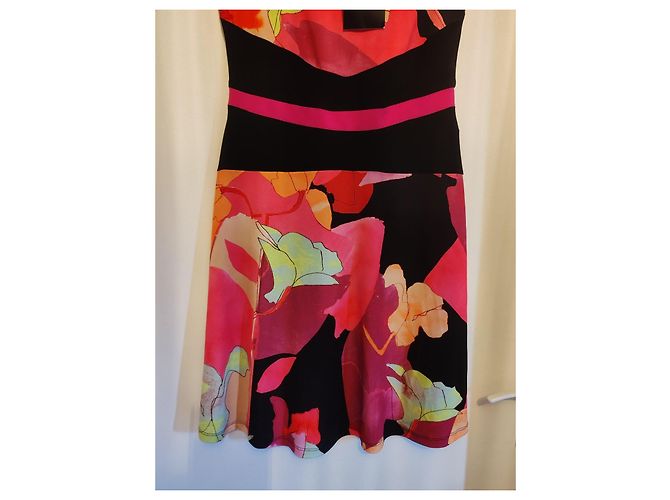 Autre Marque Vestido Colección Verano 2024 de Frank Lyman Design Negro Rosa Roja Multicolor Verde Naranja Amarillo - vista 4
