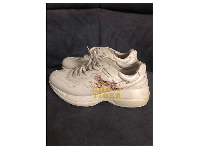 Gucci Tiger-Print-Leder-Sneaker Weiß - Ansicht 3