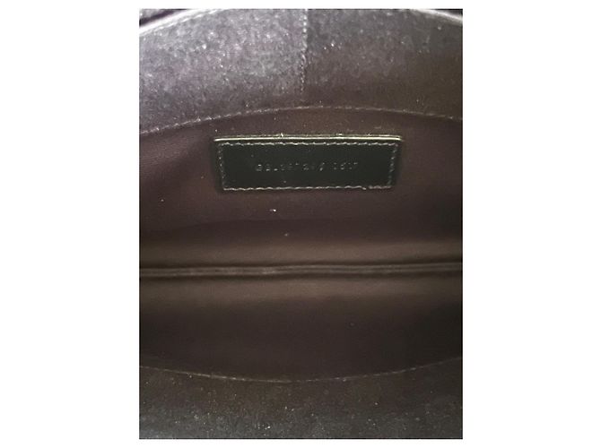 Pochete de couro preto Saint Laurent com emblema YSL - vista 6