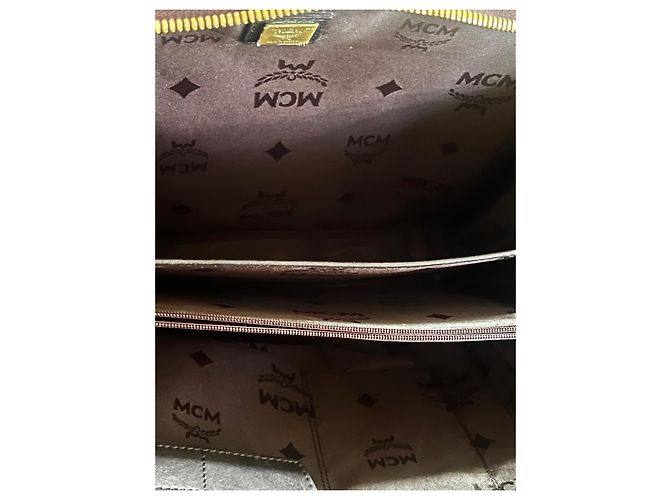 Mallette en cuir MCM Marron foncé - vue 11