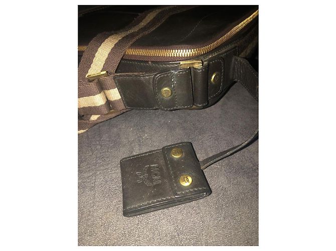 Mallette en cuir MCM Marron foncé - vue 3