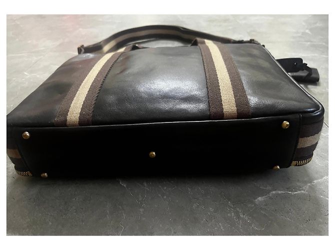 Mallette en cuir MCM Marron foncé - vue 7
