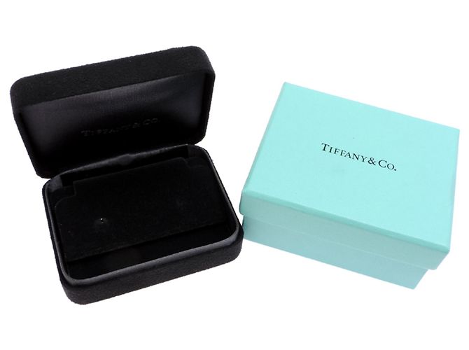 Brincos de diamante Circle 1837 da Tiffany & Co. - vista 7