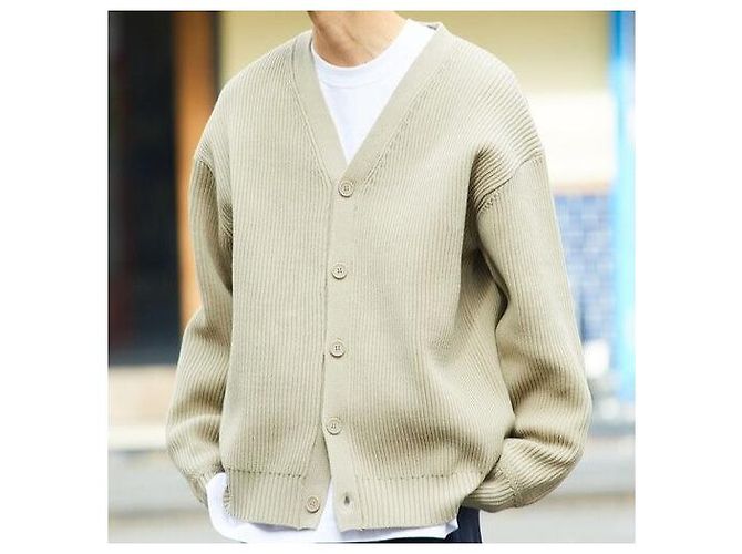 Autre Marque FREAK'S STORE 22AW V-Ausschnitt Strickjacke aus Polyester Grün Khaki - Ansicht 3