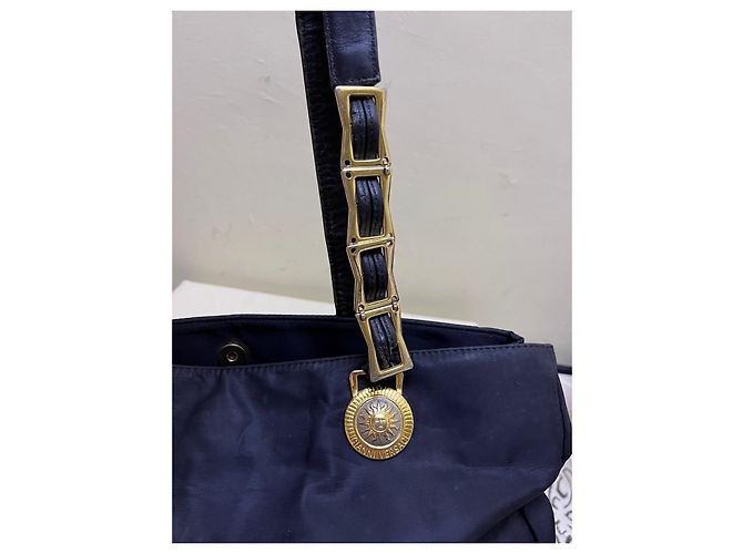 Borsa Tote Medusa Sun in nylon nero Gianni Versace - vista 3