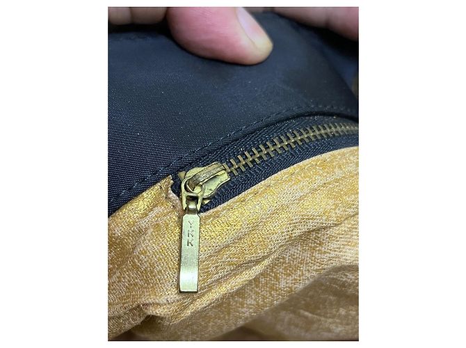 Borsa Tote Medusa Sun in nylon nero Gianni Versace - vista 8